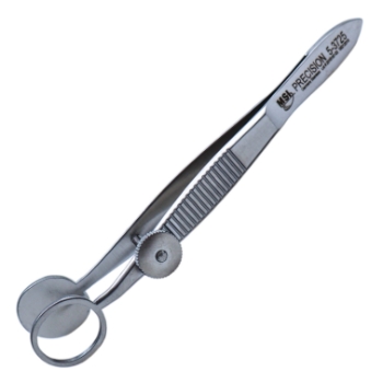 Heath Chalazion Forceps, Locking Thumb Screw, Oval Solid 16mm Wide Lower Plate, Open Upper Plate, Inside Dimensions Of 12mm x 14mm, Serrated Handle, Polished Finish, Overall Length 3-3/4" (96mm) 666690,May-25,E2614