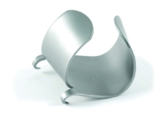 Millard Thumb Double Hook, 5mm Blade Length, 21mm Overall Width, Overall Length 7/8" (23mm) 